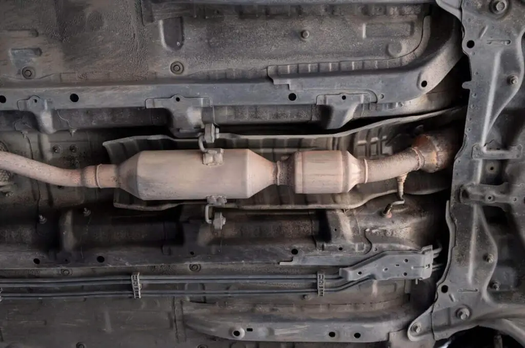 car engine losing power while accelerating - catalytic converter