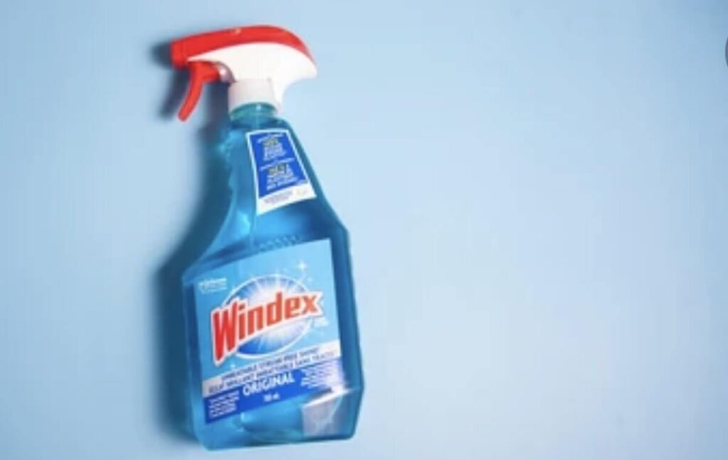 can I use windex on my car paint